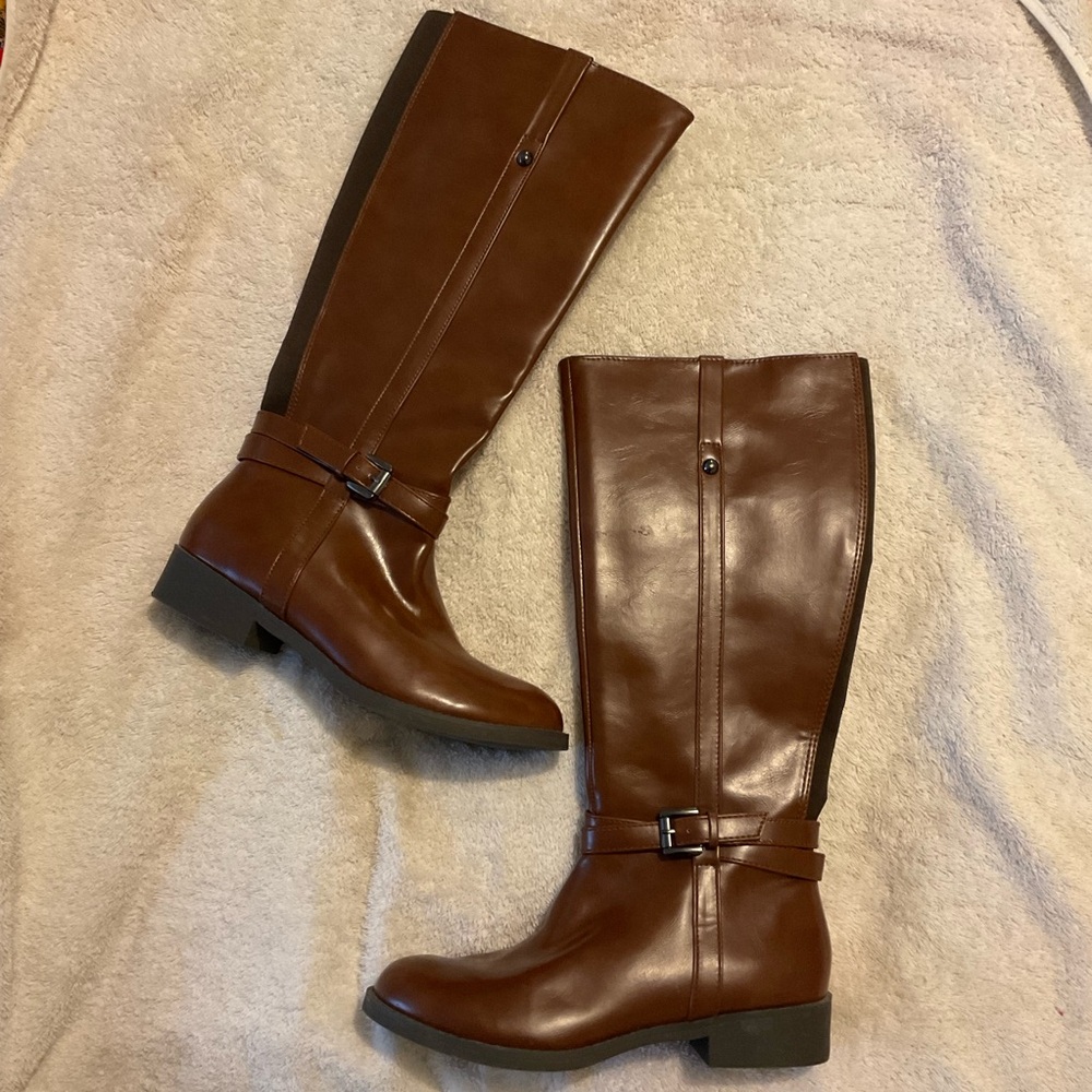 American Eagle Knee High Boots Size 8